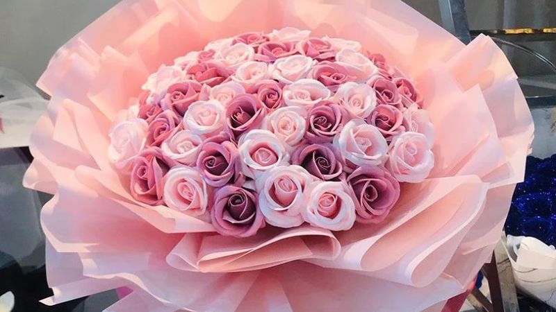 Bó hồng phấn phối màu sắc tuyệt đẹp
