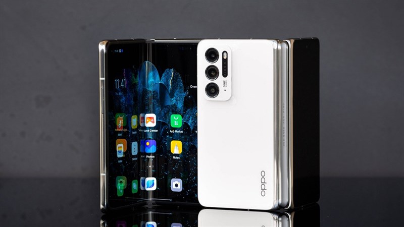 CEO OnePlus hé lộ điện thoại màn hình gập