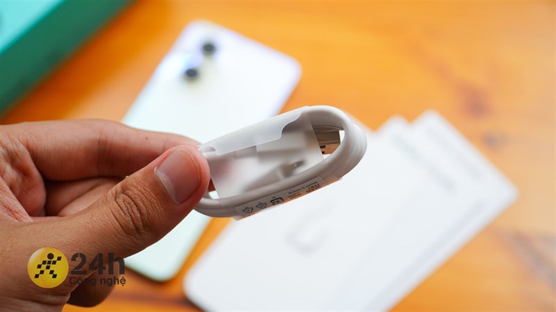 Trên tay OPPO Reno8 Z 5G tại Việt Nam