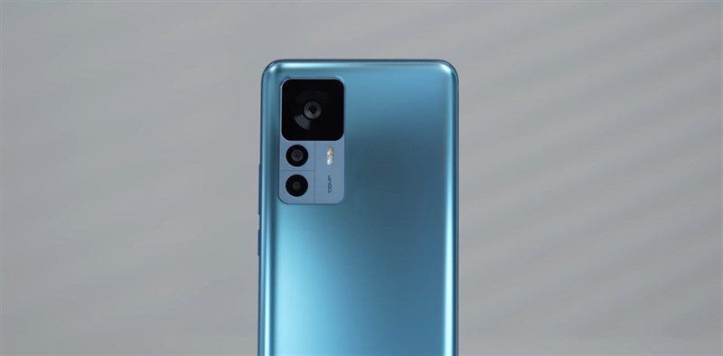 Trên tay Redmi K50 Extreme Edition: Dùng Snap 8+ Gen 1, giá phải chăng