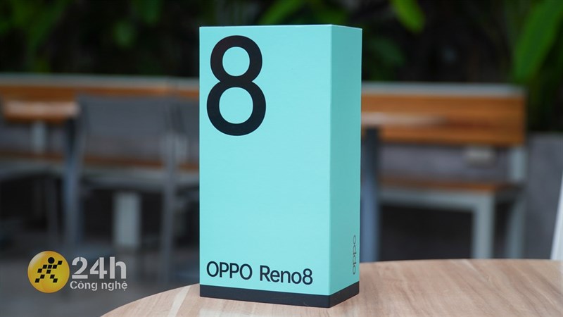 OPPO Reno8 có thiết kế vỏ hộp khá quen thuộc với những ai đã từng dùng điện thoại OPPO.