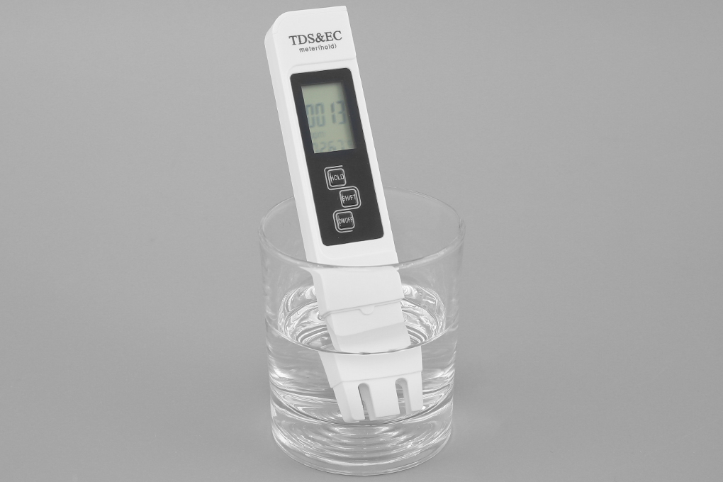 What is a water tester? Should I use a water test pen to check water quality?