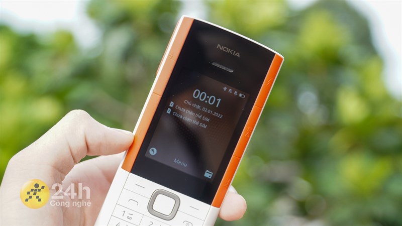 Trên tay Nokia 5710 XpressAudio: Giá chỉ 2.1 triệu, thiết kế độc đáo Trên tay Nokia 5710 XpressAudio: Giá chỉ 2.1 triệu, thiết kế độc đáo