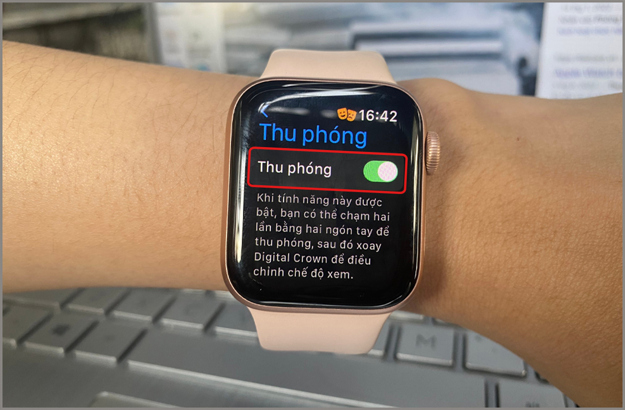 Cách thu phóng trên Apple Watch