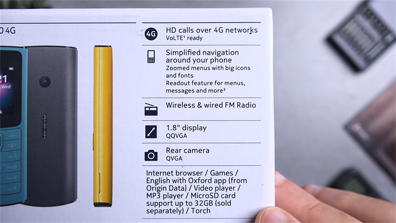 Trên tay Nokia 110 4G Vỏ Nokia 110 4G có thiết kế quen thuộc và đẹp mắt. Nguồn: TheMrNokia I Abdulla Zaki.