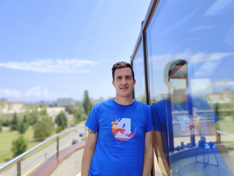 Ảnh chụp với chế độ chân dung của Realme GT2 Master Explorer.