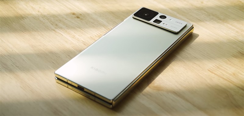 Mặt sau Xiaomi Mix Fold2