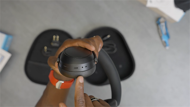 Sennheiser Momentum 4 Wireless