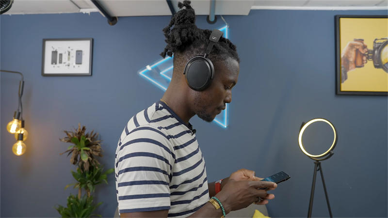 Sennheiser Momentum 4 Wireless