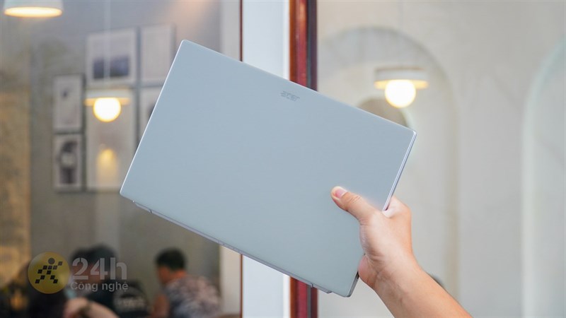 Laptop Acer khuyến mãi trúng vàng