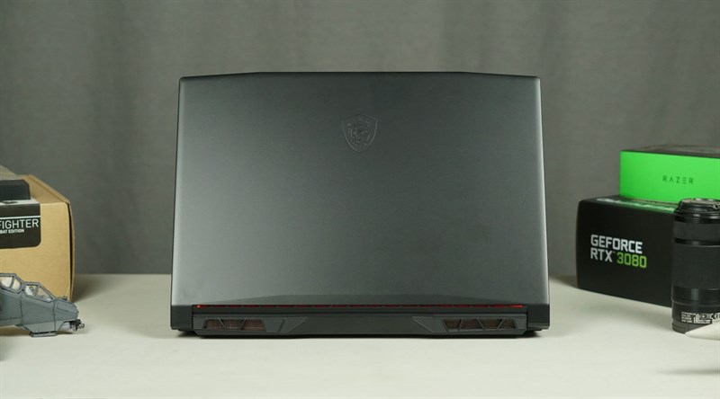 Các mẫu laptop chạy chip Core i7 hội tụ trong chương trình Back to school