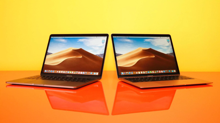 So sánh MacBook Air M2 và MacBook Pro M2. Nên mua MacBook 2022 nào? > MacBook Air và Pro 2022 đều được chế tác từ kim loại nguyên khối chắc chắn, bền bỉ