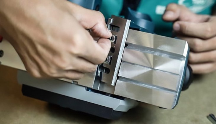 Kiểm tra lưỡi bào thường xuyên  Kiểm tra lưỡi bào thường xuyên để tiến hành bào được hiệu quả