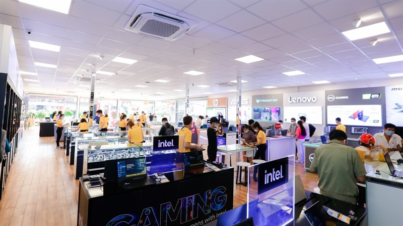 Toàn cảnh sự kiện khai trương Luxury Store của Thế Giới Di Động