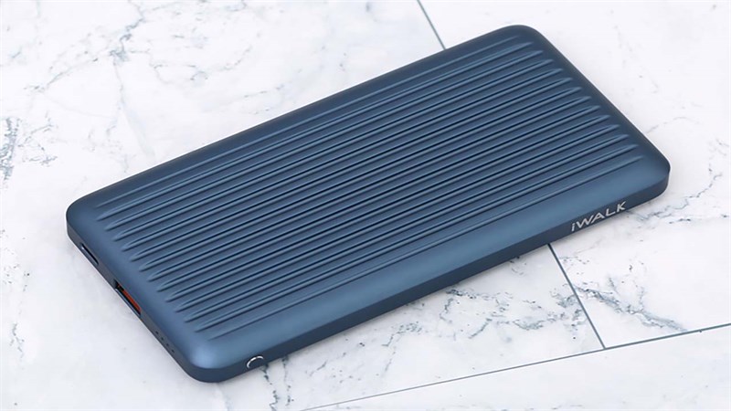 Chọn ngay những sạc dự phòng siêu mỏng, dễ dàng di chuyển có sạc nhanh