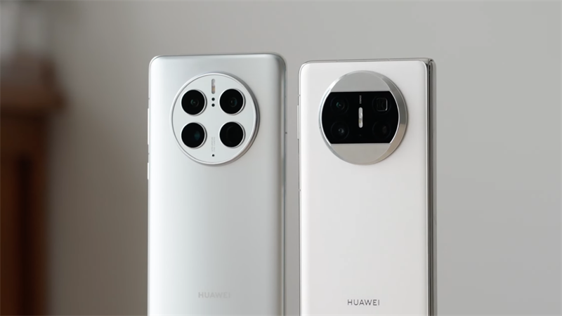 Hệ thống camera sau của Huawei Mate X3 được cải tiến với siêu cảm biến XMAGE. Nguồn: Weibo.