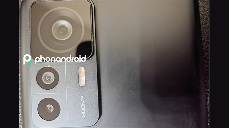 Hình ảnh Xiaomi 12T Pro bị rò rỉ với camera 200MP