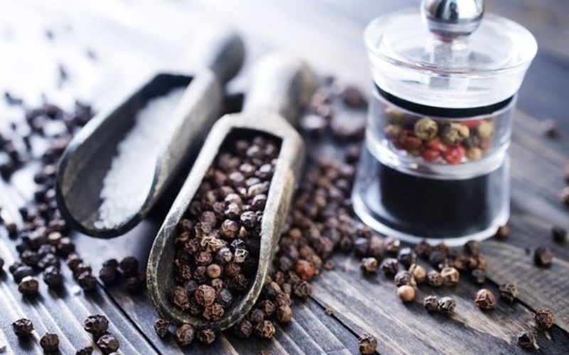 Giá tiêu thế giới