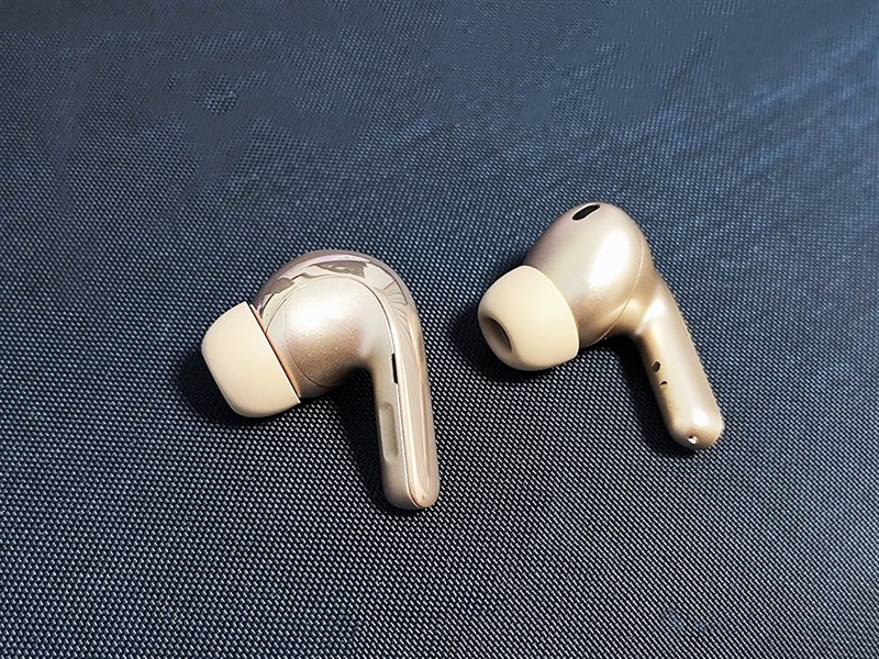 Trên tay Xiaomi Buds 4 Pro Trên tay Xiaomi Buds 4 Pro