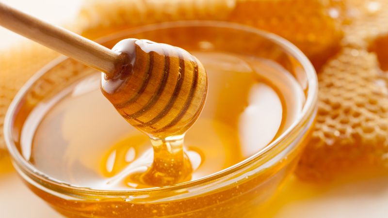 Mật ong Kanuka có thể giúp làm lành vết thương do mụn rộp môi gây ra