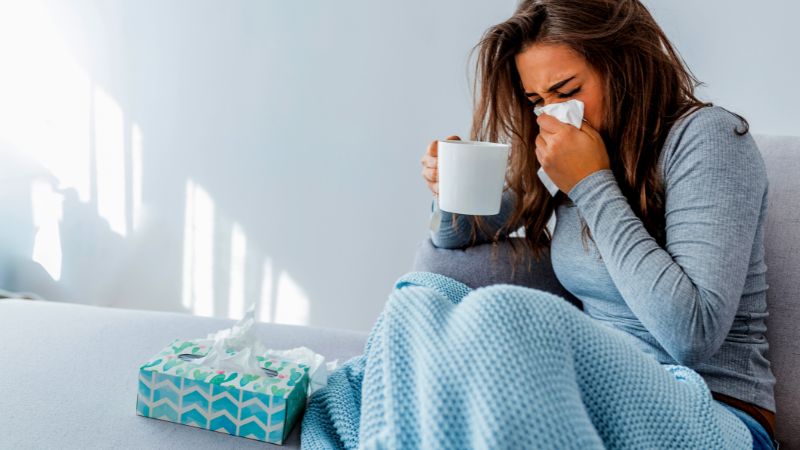 Giảm các triệu chứng do cảm lạnh gây ra có thể giảm đau và khô họng
