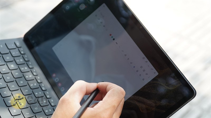Tối ưu hóa công việc, khi bút hoặc bàn phím được tặng kèm khi mua máy tính bảng