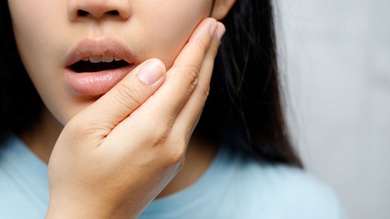 Treating toothache caused by cavities