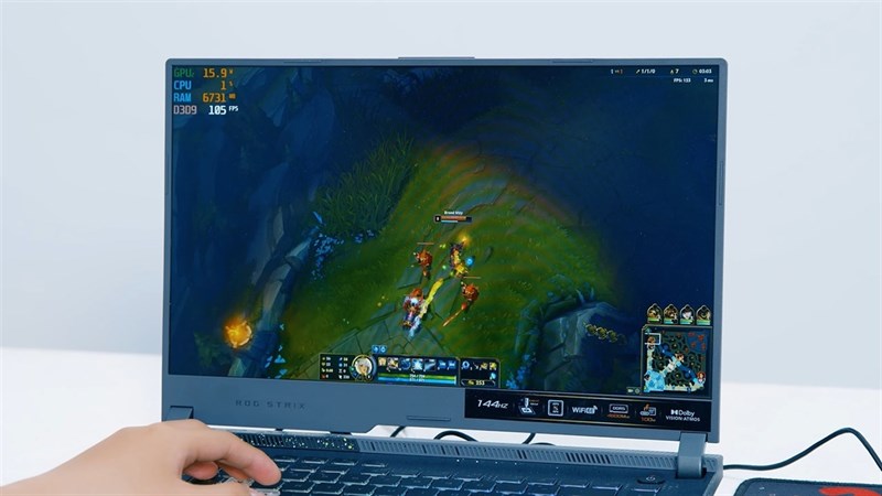 ASUS ROG Strix G15 G513R (2022) có thể đáp ứng nhu cầu đa nhiệm của mình cũng như cho phép lưu trữ game, ứng dụng và dữ liệu khá thoải mái.