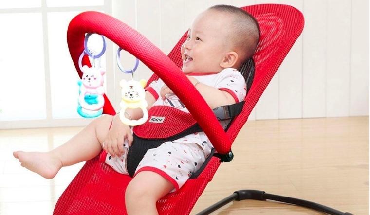 Có nên dùng ghế rung điện cho bé không? 