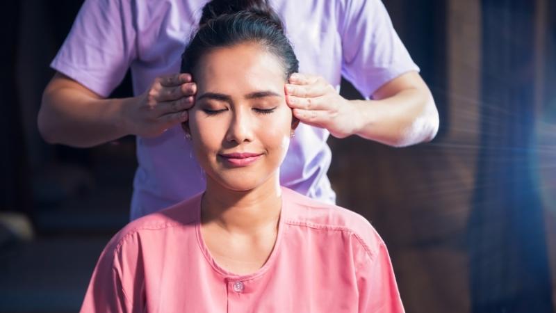 Massage giảm số lượng các cơn đau nửa đầu