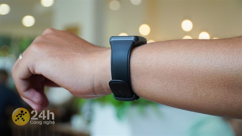 Trên tay OPPO Band 2: Thiết kế mới, nhiều tính năng sức khẻ hơn Trên tay OPPO Band 2: Thiết kế mới, nhiều tính năng sức khẻ hơn