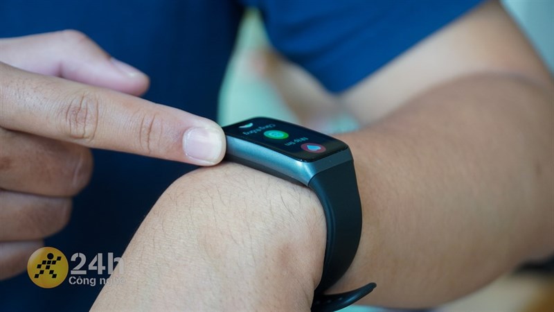 Trên tay OPPO Band 2: Thiết kế mới, nhiều tính năng sức khẻ hơn Trên tay OPPO Band 2: Thiết kế mới, nhiều tính năng sức khẻ hơn