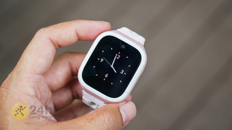 Kiểu dáng thiết kế đơn giản nhưng vẫn rất đẹp phù hợp với lứa tuổi Kiểu dáng thiết kế đơn giản nhưng vẫn rất đẹp phù hợp với lứa tuổi