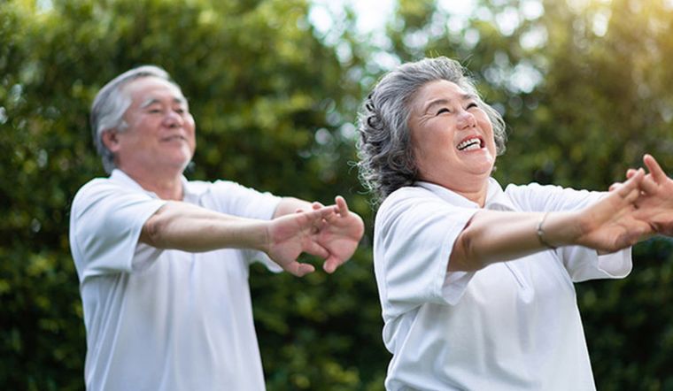 6 bài tập thể dục đơn giản, dễ thực hiện, tốt cho người bị loãng xương
