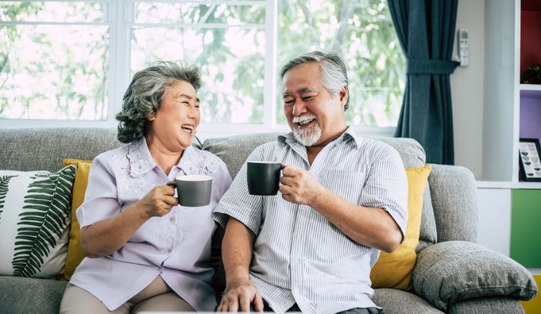 Sữa chống loãng xương cần chất gì? Cách chọn sữa cho người loãng xương