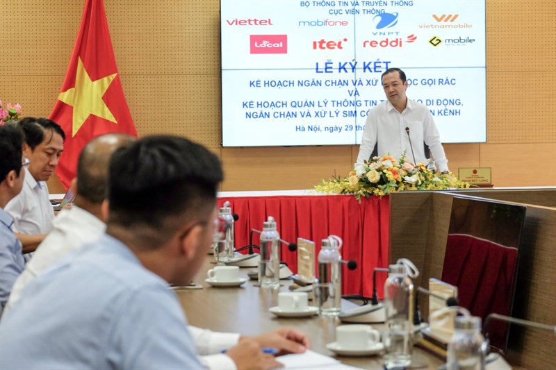 Lễ ký cam kết xử lý cuộc gọi rác 3 Lễ ký cam kết xử lý cuộc gọi rác 3