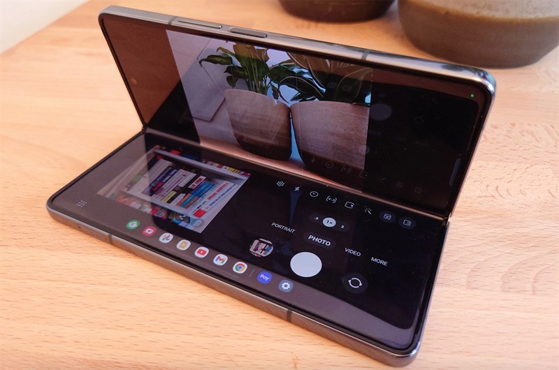 Màn hình Galaxy Z Fold4