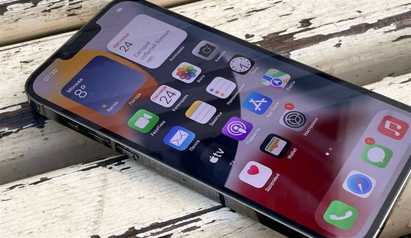 Chiếc iPhone đầu tiên ra mắt khi nào và qua hơn 1 thập kỉ, mẫu iPhone mới nhất hiện tại có gì HOT