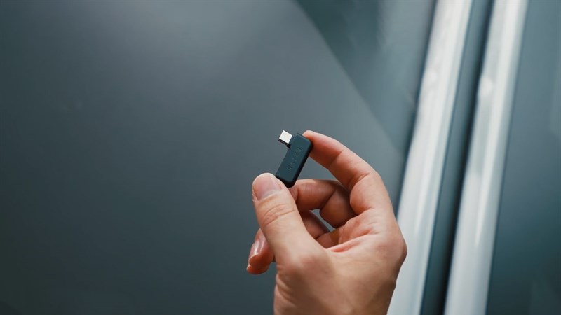 ...hoặc sử dụng chiếc receiver bé xinh này để kết nối với các thiết bị lớn hoặc không khả dụng Bluetooth