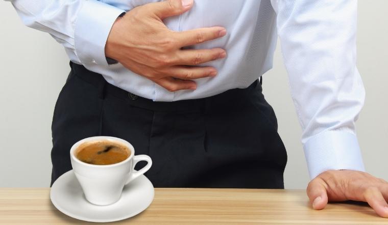 Vì sao uống cà phê là có cảm giác đau bụng đi ngoài?
