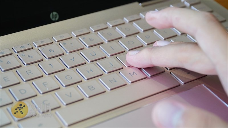 Trải nghiệm gõ phím trên HP Pavilion X360 14 2022 là khá tốt.