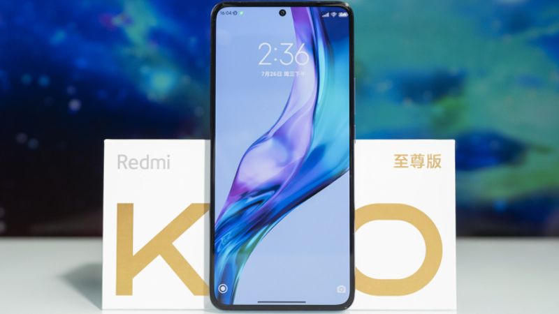 Phần cạnh viền màn hình của máy có diện tích rất hẹp. Phần cạnh viền màn hình của máy có diện tích rất hẹp.