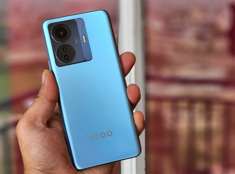 Hình ảnh iQOO Z6 Pro trên tay