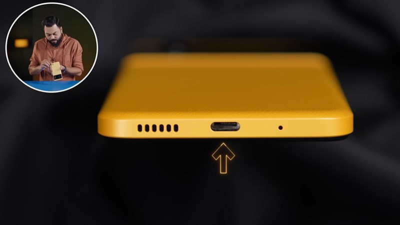 Cạnh dưới của POCO M5.