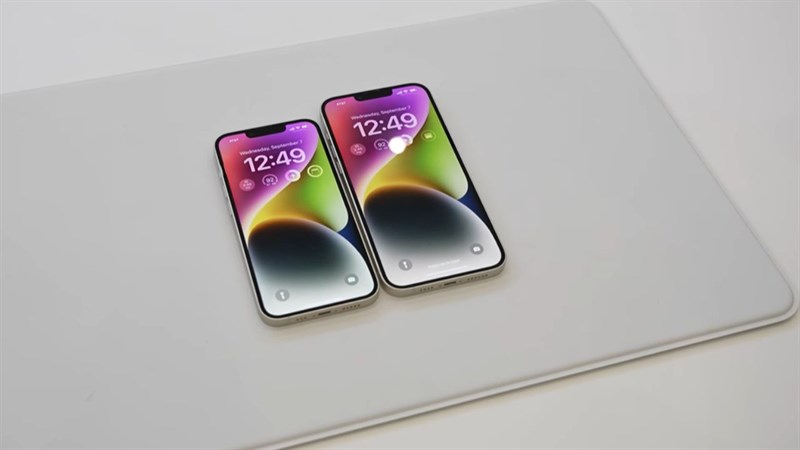 iPhone 14 được trang bị màn hình kích thước 6.1 inch, độ phân giải 1.170 x 2.532 pixel cùng tấm nền Super Retina XDR OLED.
