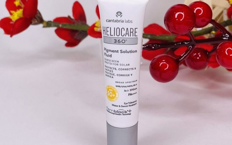 Kem chống nắng Heliocare 360º Pigment Solution Fluid SPF50+ Ultraligero