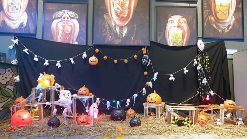 Impressive and beautiful Halloween decoration images for stores