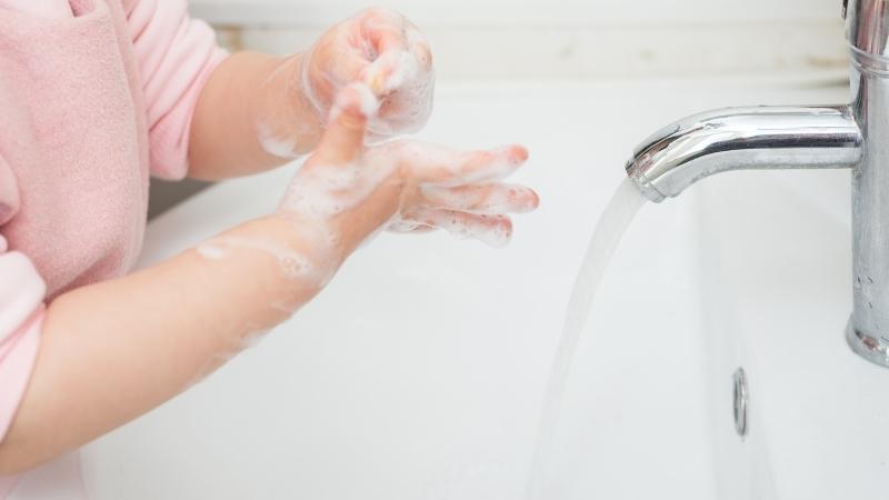 Dạy cho trẻ cách rửa tay đúng cách
