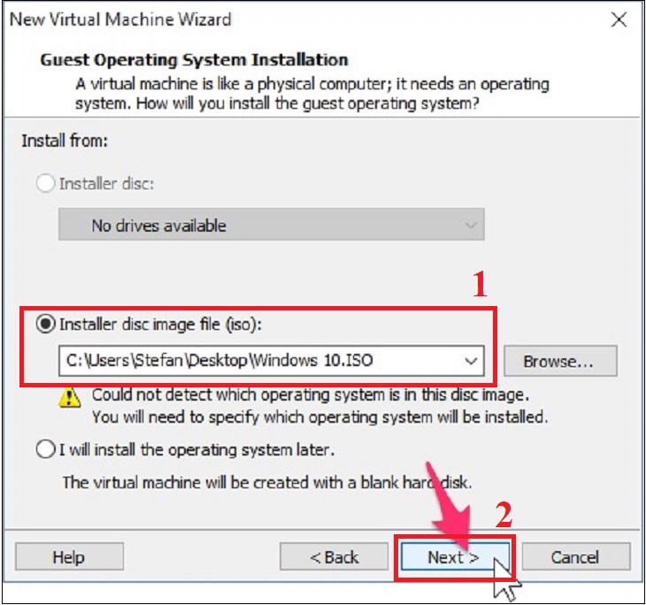 Bạn cần điền và cho VMWare biết được đường dẫn đến Windows 10 ISO mà bạn đã chuẩn bị sẵn ở bước đầu > Chọn Next.