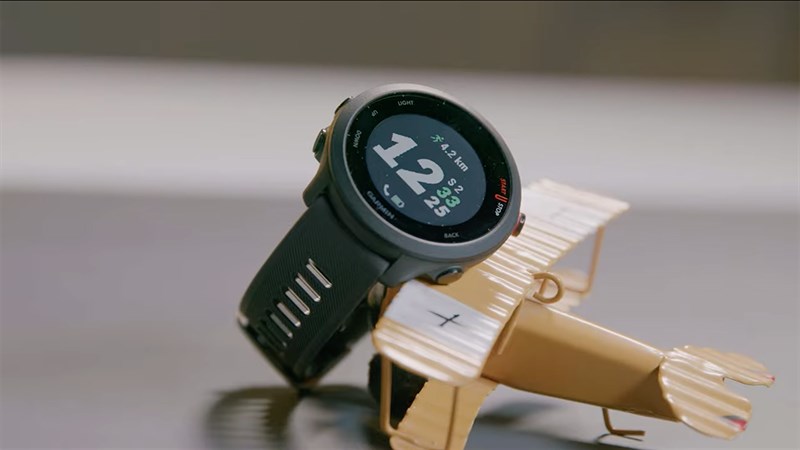 Đồng hồ thông minh thể thao chuyên nghiệp rẻ nhất bao nhiêu? Xem ngay